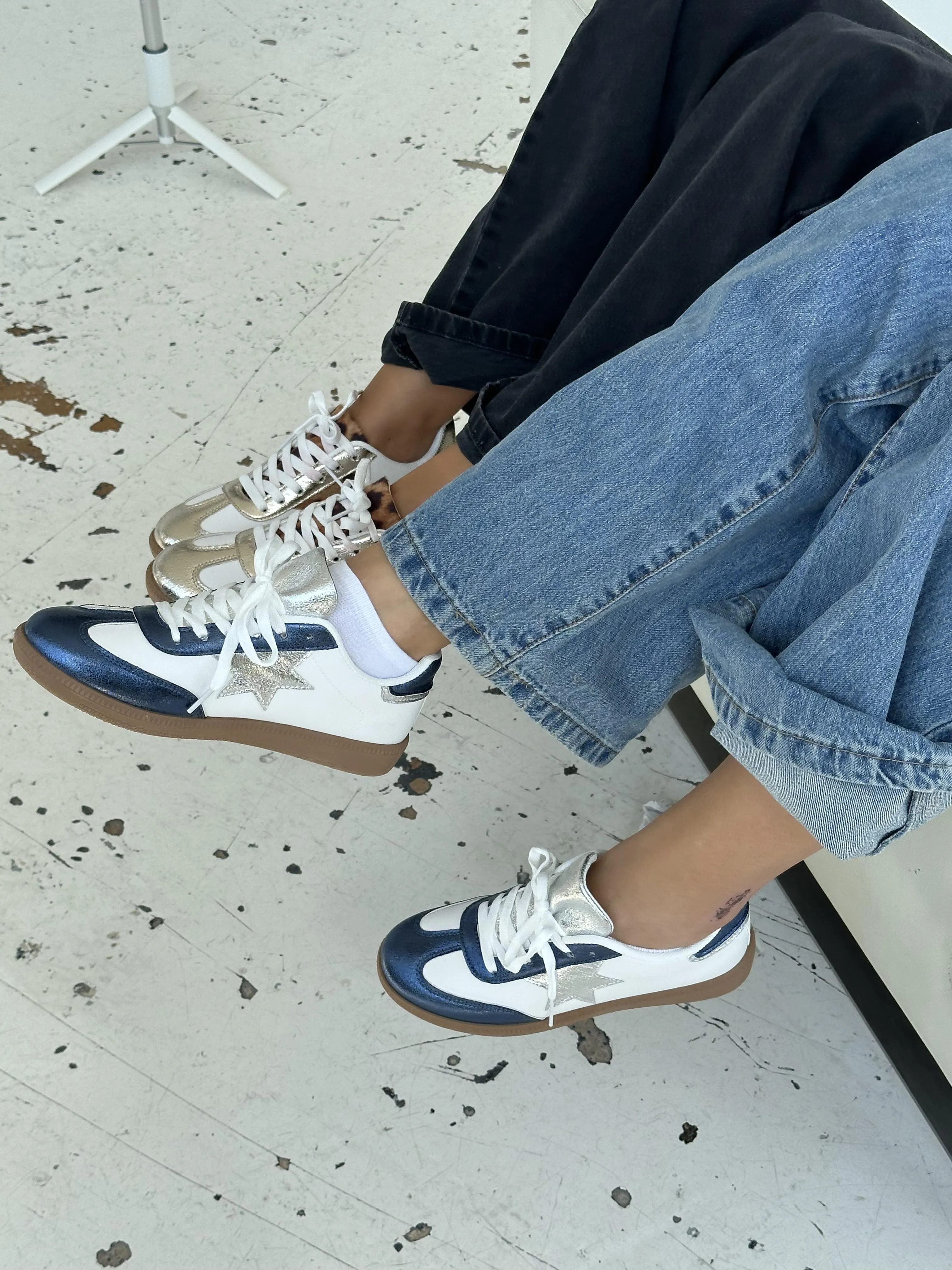 Accra sneakers with star - White/navy