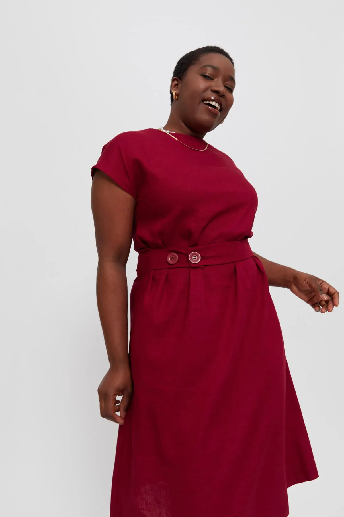 Sati | Midi Dress with Boat Neck in Red