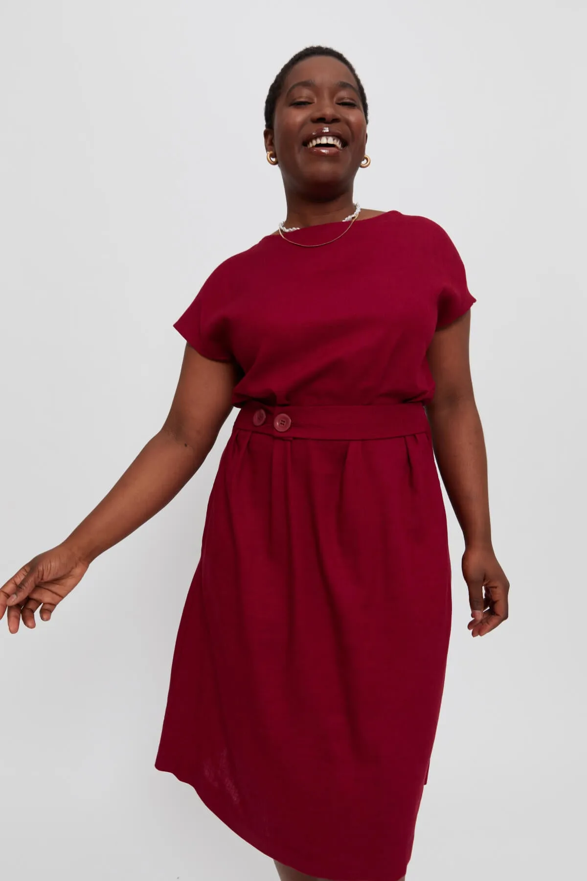 Sati | Midi Dress with Boat Neck in Red